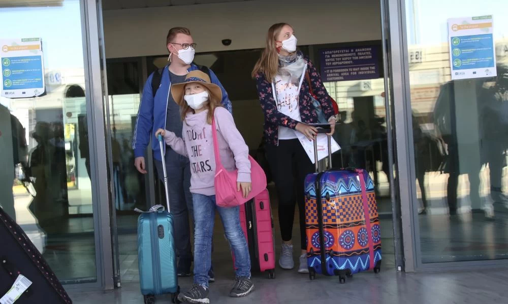 DailyMail: Ακυρώνουν οι τουρίστες τις διακοπές τους σε Ελλάδα, Γαλλία Ισπανία